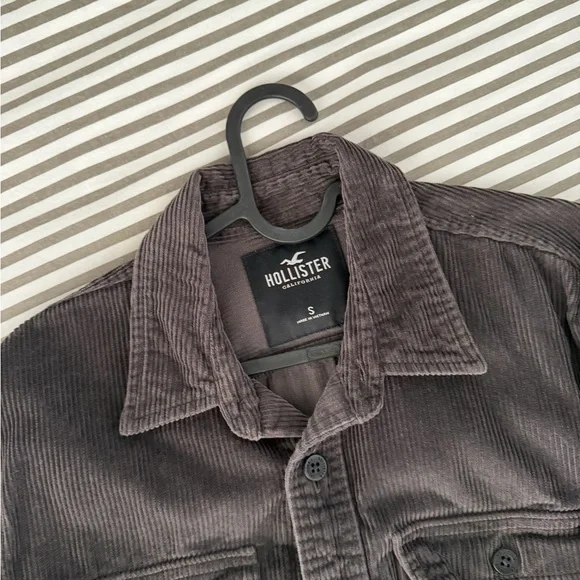 Hollister Men's Black Corduroy Shirt Jacket - Picture 2 of 3
